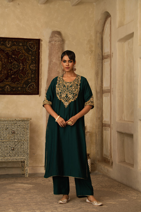GREEN MUGHAL JHAROKHA SUIT SET